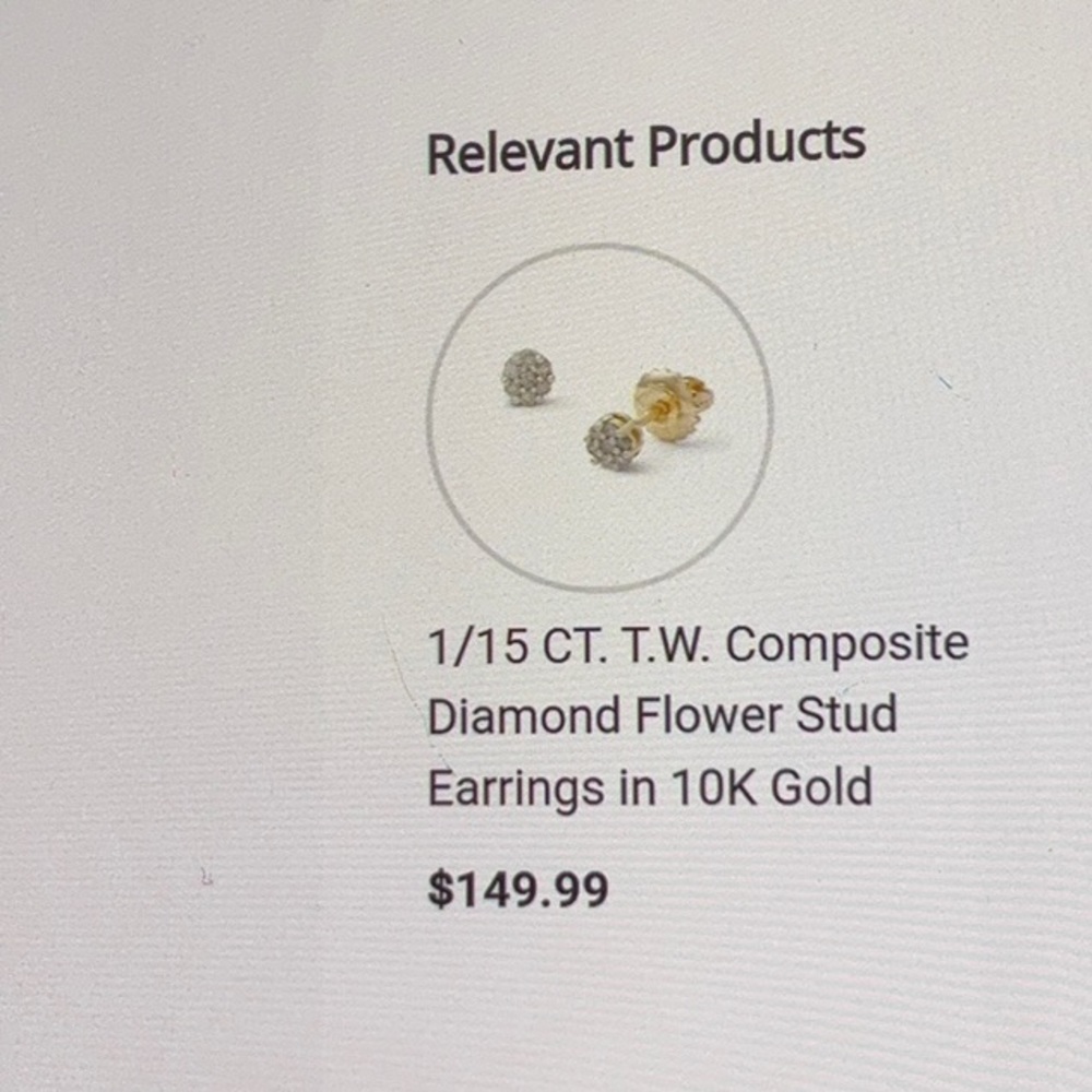 Flower stud earrings
